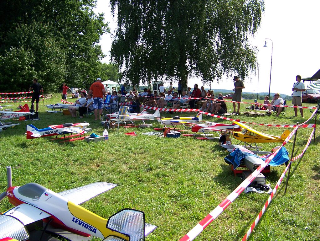 09